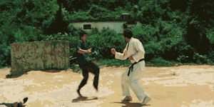 成龙练武术的视频_成龙武术背景训练经历介绍_成龙的武术背景与训练经历