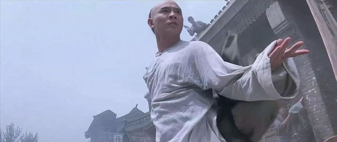 成龙的武术背景与训练经历_成龙练武术的视频_成龙武术背景训练经历了什么