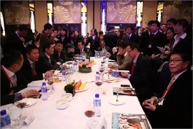 王卫与年轻企业家的经验分享_王卫与年轻企业家的经验分享_王卫与年轻企业家的经验分享